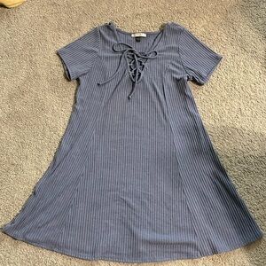 Blue v-neck ribbed dress